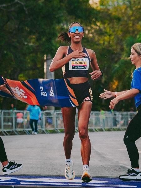 Grazielle Zarri, vencedora da prova dos 5 km da Maratona do Rio