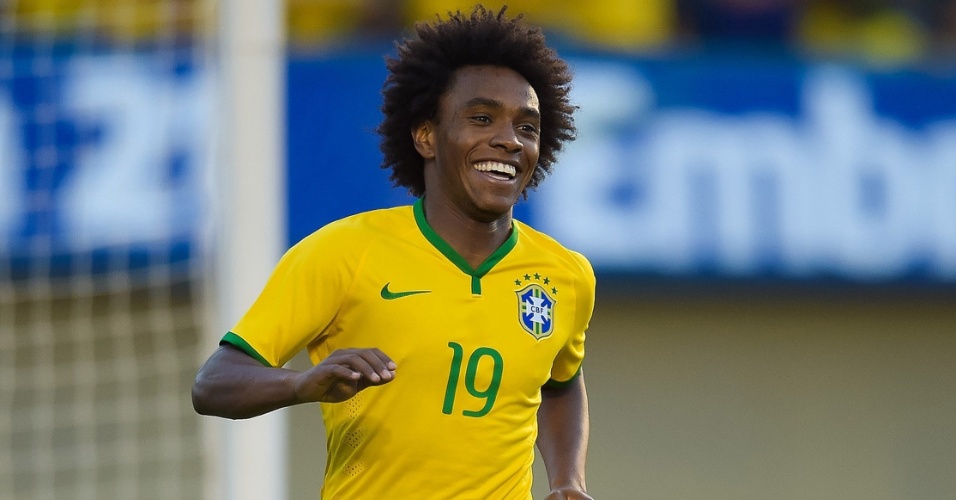 willian-corre-sorridente-apos-marcar-o-quarto-gol-brasileiro-contra-o-panama-1401828982596_956x500