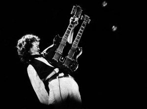 Page no auge do Led Zeppelin, na primeira metade dos anos 70 (FOTO: REPRODUÇÃO)