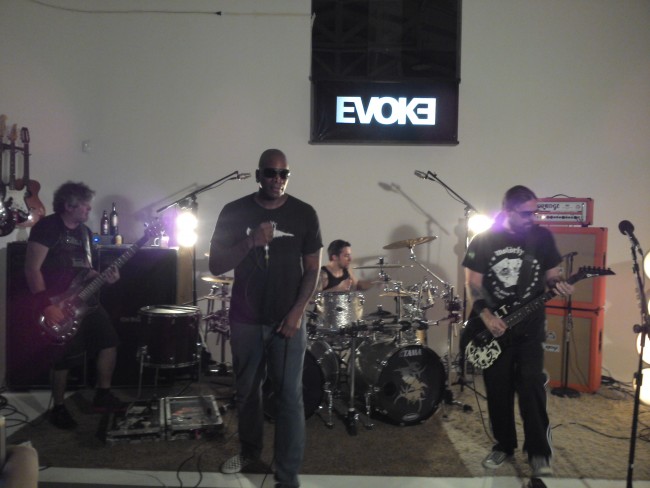 Sepultura ao vivo no Instituto Evoke, em abril de 2014 (FOTO: MARCELO MOREIRA)