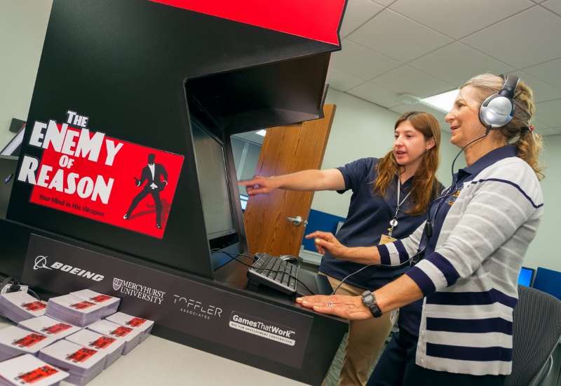 O Centro de Aprendizado Avançado da Boeing desenvolve tecnologia de treinamento com ferramentas de simulação virtual (Foto: Divulgação)
