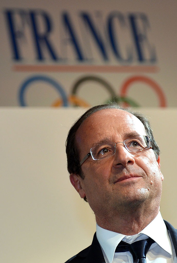 LONDON - JULY 30: French President Francois Hollande arrives at the 'Club France' on Day 3 of the London 2012 Olympic Games, July 30, 2012 in London, England. (Photo by Gabriel Bouys - IOPP Pool/Getty Images)