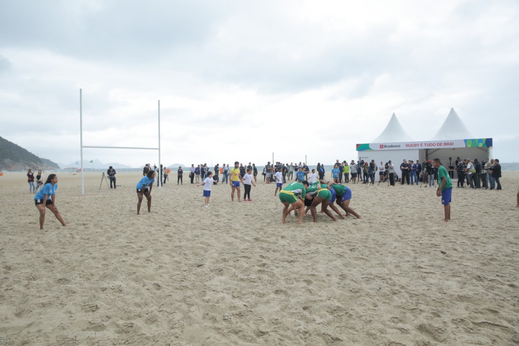 Legado olímpico: praia de Copacabana ganhou traves oficiais de rúgbi em junho (Crédito: João Neto/Fotojump)