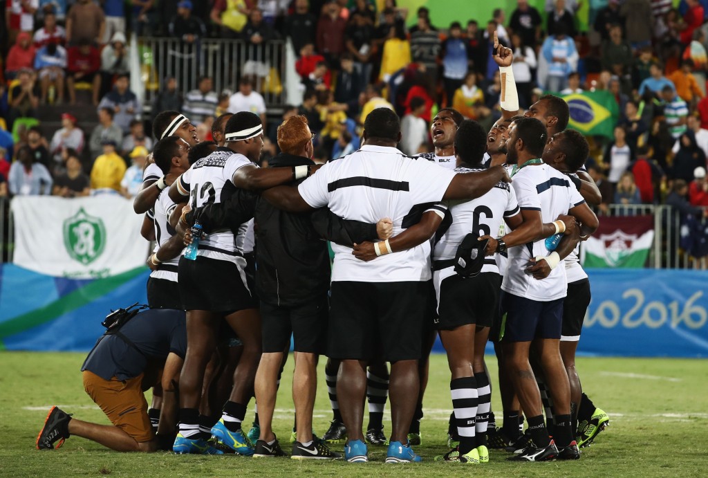 Seleção fijiana de Sevens foi campeã na Rio-2016 (Mark Kolbe/Getty Images)