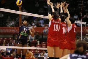 Angela Leyva teve pontuação elevada, mas a Coreia do Sul venceu por 3-1 (FIVB)