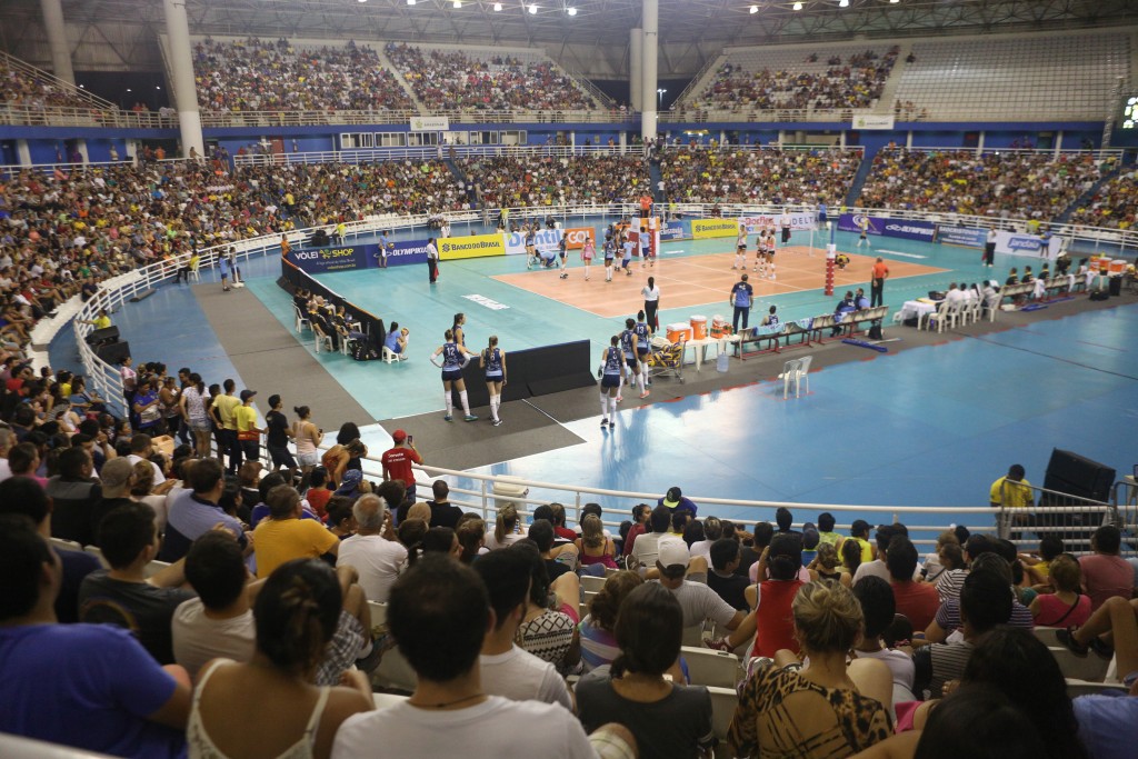 Se o preço dos ingressos fossem mais acessíveis, certamente o público de Manaus teria enchido a Arena Poliesportiva (Foto: Divulgação/CBV) 