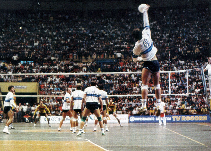 Saque viagem: a ideia de Renan Dal Zotto que inovou o vôlei - UOL Esporte