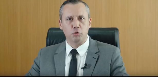Copiou ministro de Hitler | Trevisan: É a 1ª vez que Bolsonaro reage com demissão a discurso extremista