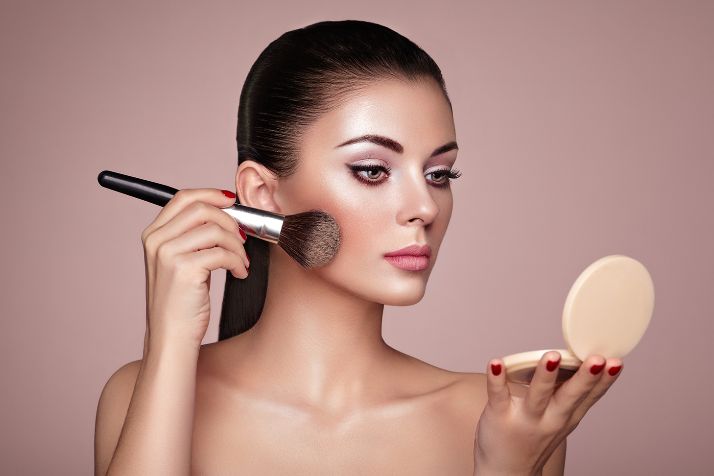Conheça 7 erros comuns de maquiagem que você pode evitar - Tudo Beleza - UOL