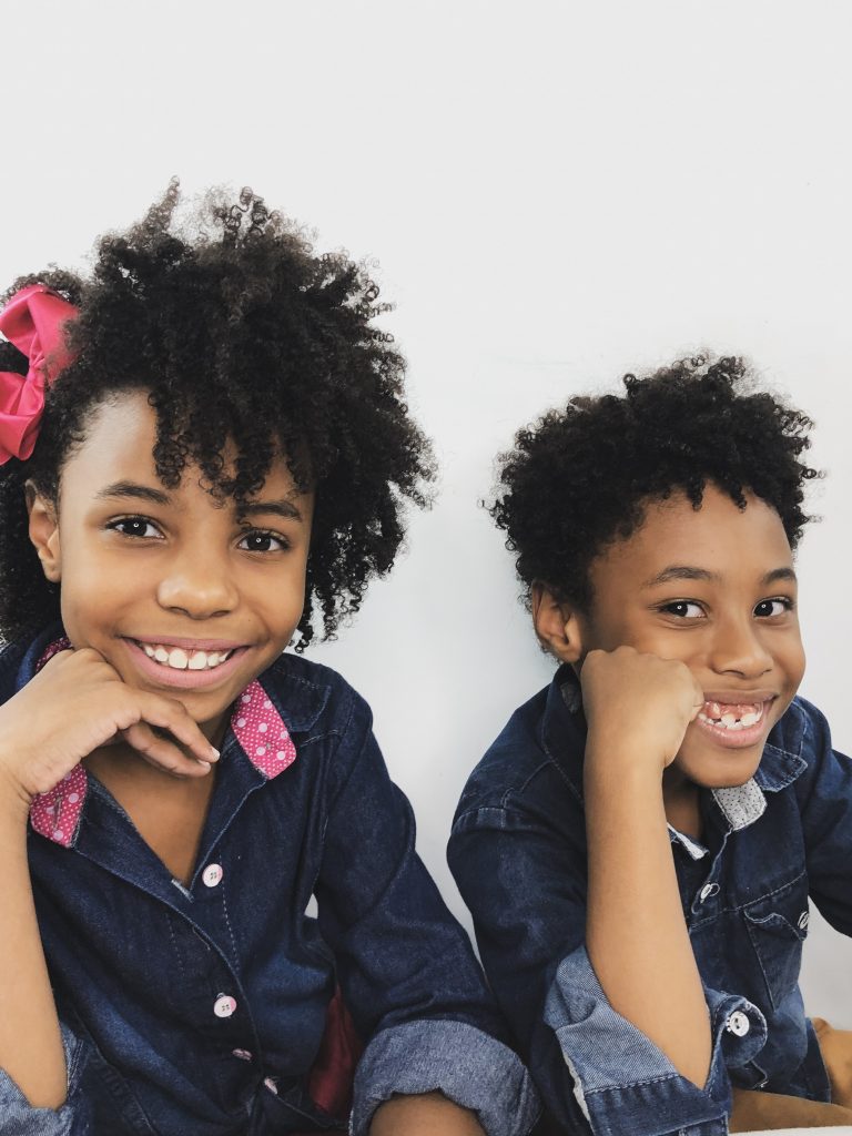 3 penteados para cabelo cacheado infantil