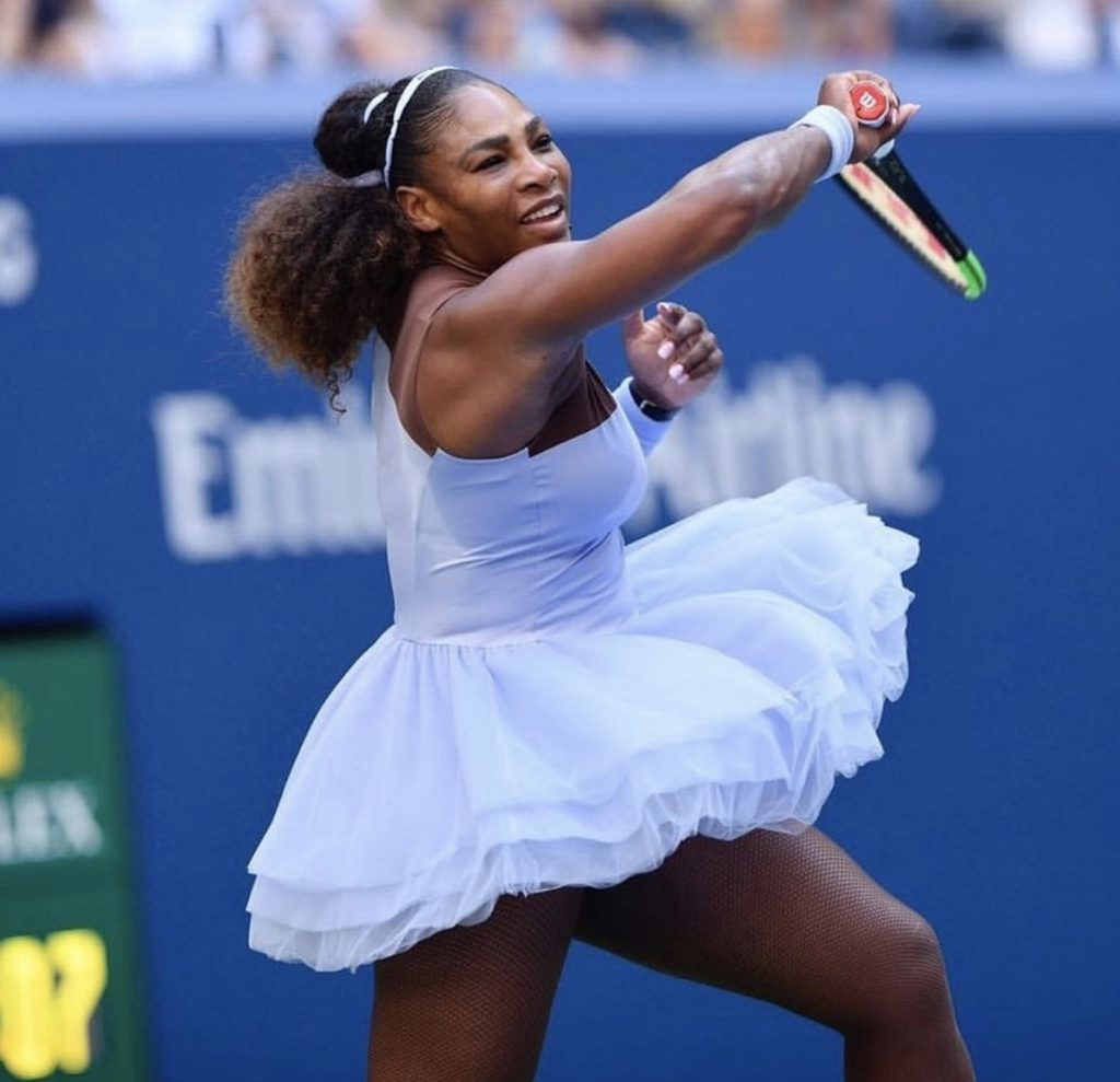 O sucesso de cada mulher deveria ser uma Serena Williams - Pensador