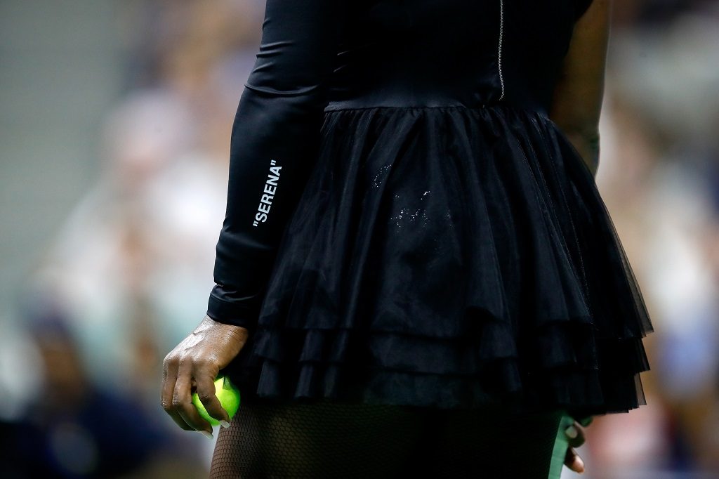 Roupas proibidas e regras ultrapassadas ainda atrasam tênis feminino - UOL  Esporte
