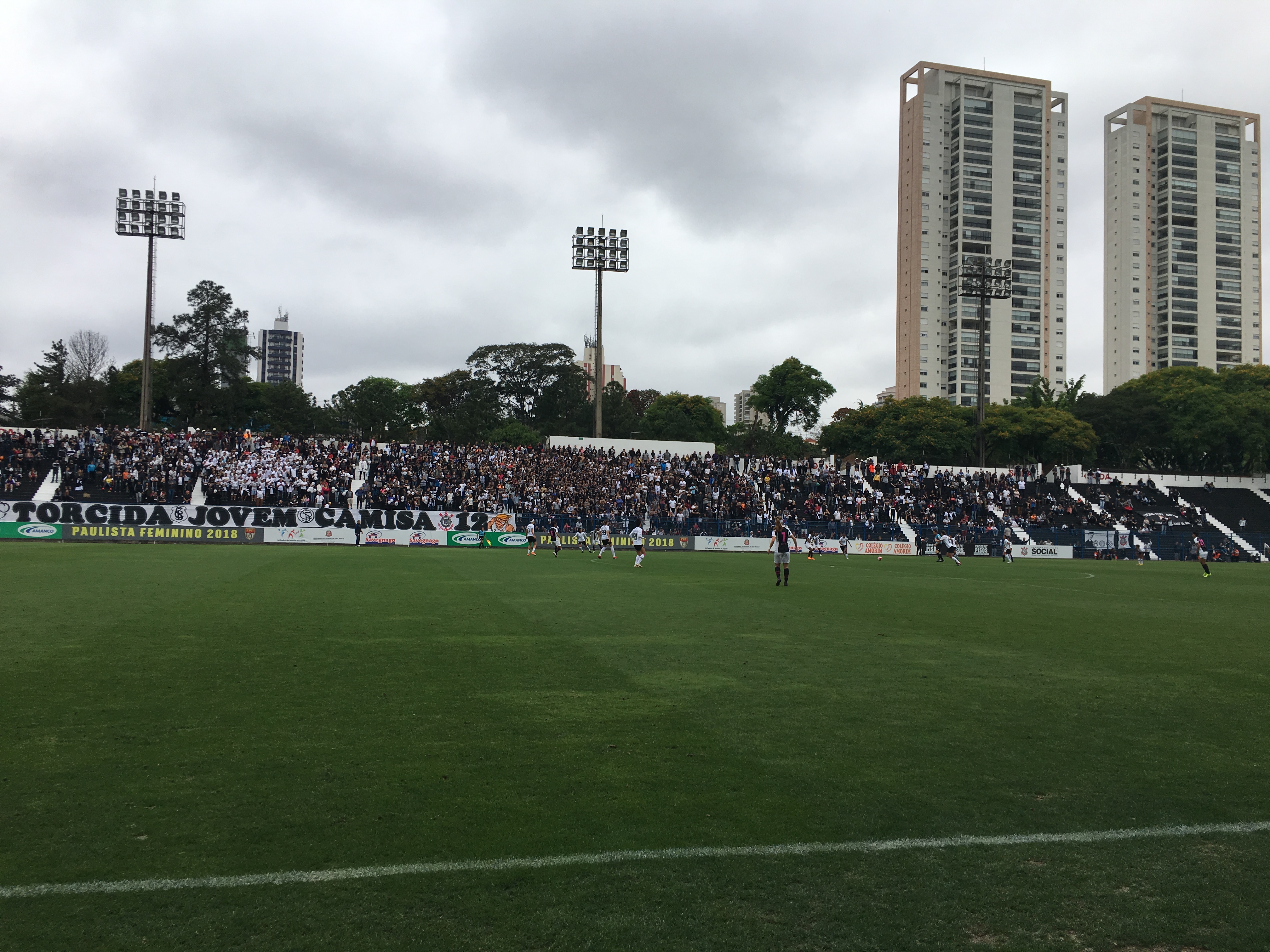 Ketlen (#17 Santos) and Katiuscia (#2 Corinthians) during the Campeonato  Paulista Feminino football match between Corinthians x Santos at Parque Sao  Jorge in Sao Paulo, Brazil. Richard Callis/SPP Credit: SPP Sport Press