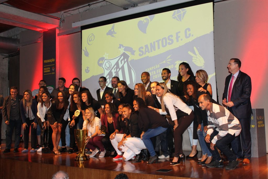 Premiação recorde do Paulista mostra que futebol feminino pode ser rentável  - Dibradoras