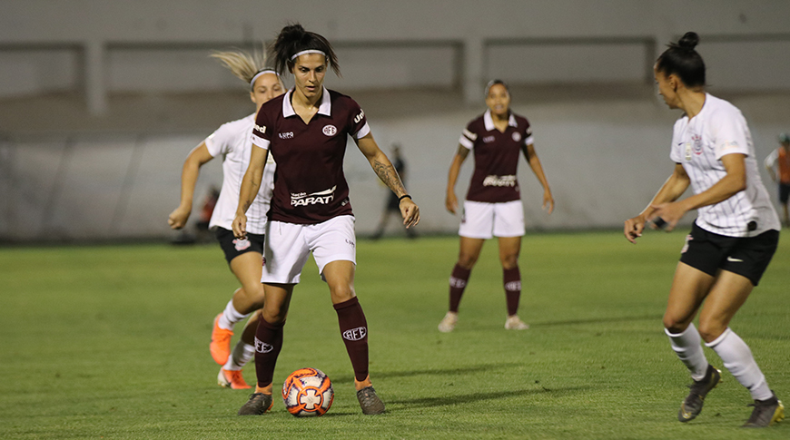 Copa Paulista: com destaque para a goleira Luciana, Ferroviária conquista  título inédito