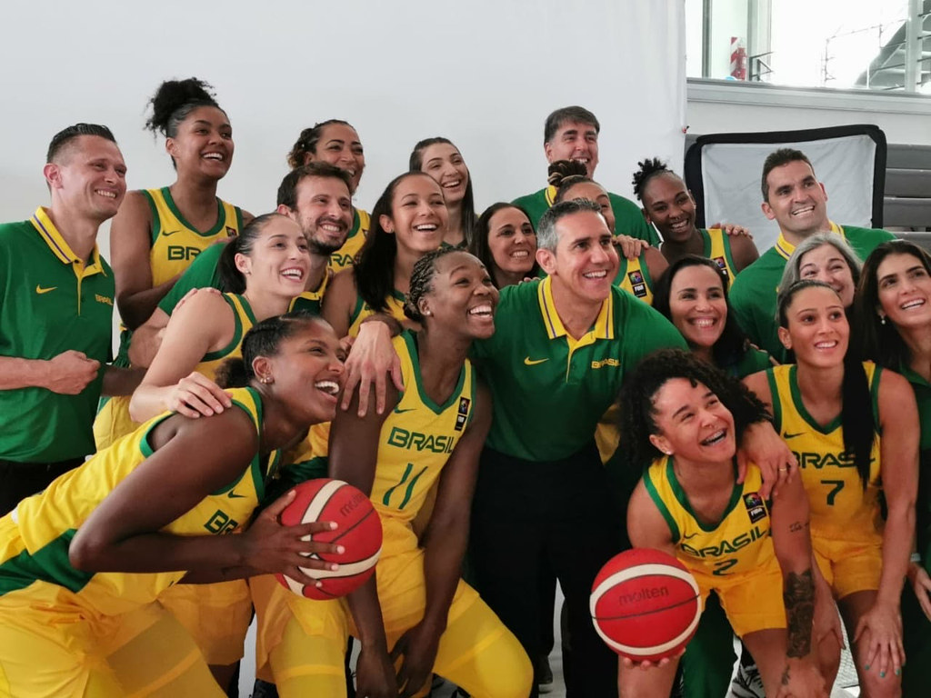 Seleção brasileira feminina de basquete perde e não conquista vaga para  Jogos Olímpicos de Tóquio