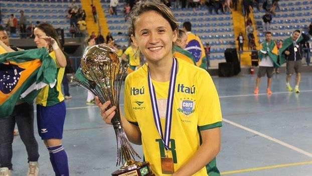 Mundial de Futsal Feminino - Um gol da Amandinha!