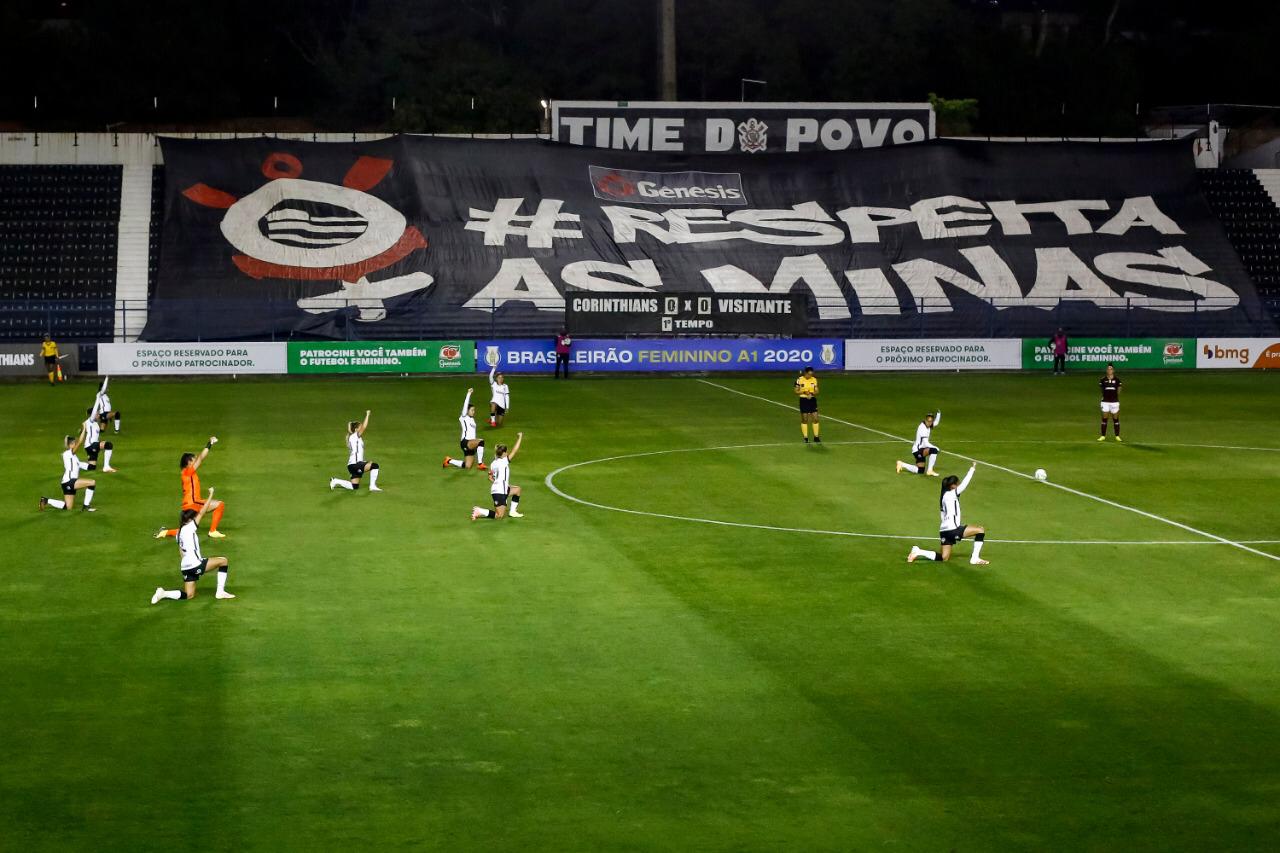 Fluminense: Fernando Diniz detona arbitragem e pênalti marcado para o  Corinthians: 'Manchado' - ISTOÉ Independente