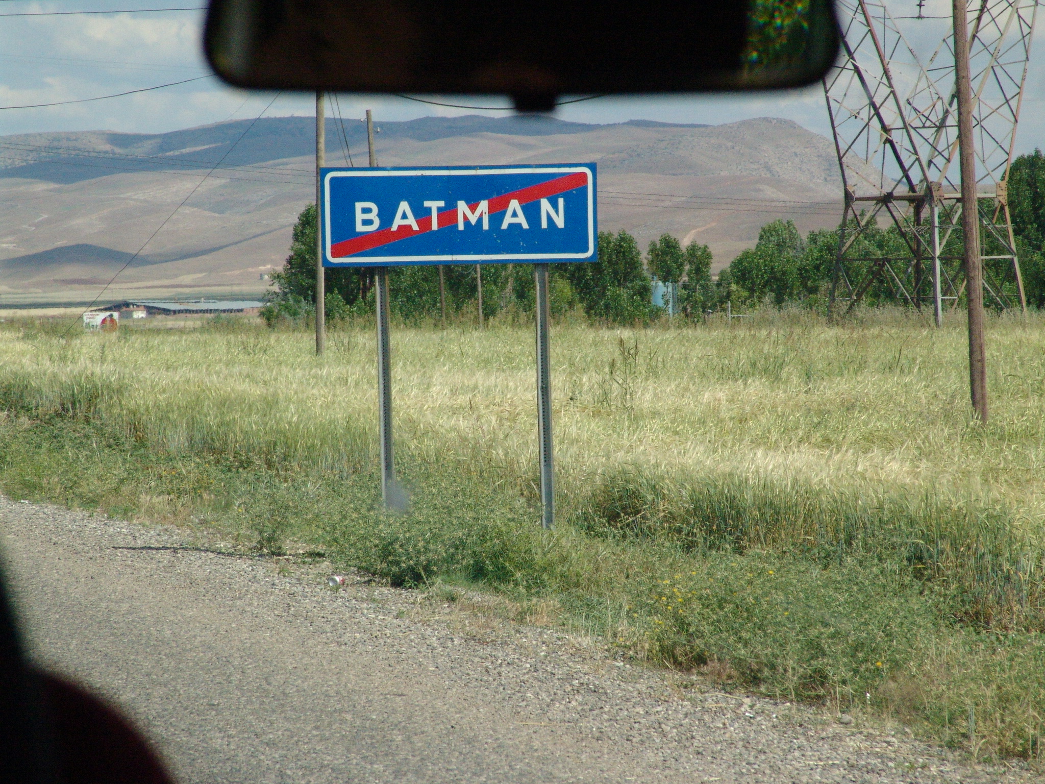 O que Batman, na Turquia, tem a ver com o Batman, aquele de Gotham? - UOL  Nossa