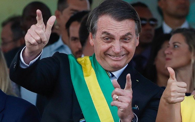 Populismo ou fascismo? Especialistas debatem as bases do bolsonarismo -  Entendendo Bolsonaro - UOL