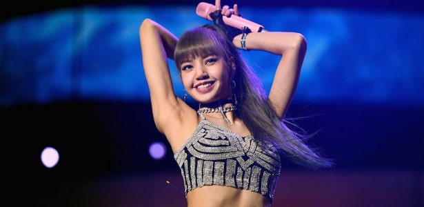 LISA BRASIL on X: TRADUÇÃO  Dear Eonni: O maior fanboy da Lisa membro do  @BLACKPINK, diz que está aprendendo coreano para se conectar mais com a  rapper. Na última edição do