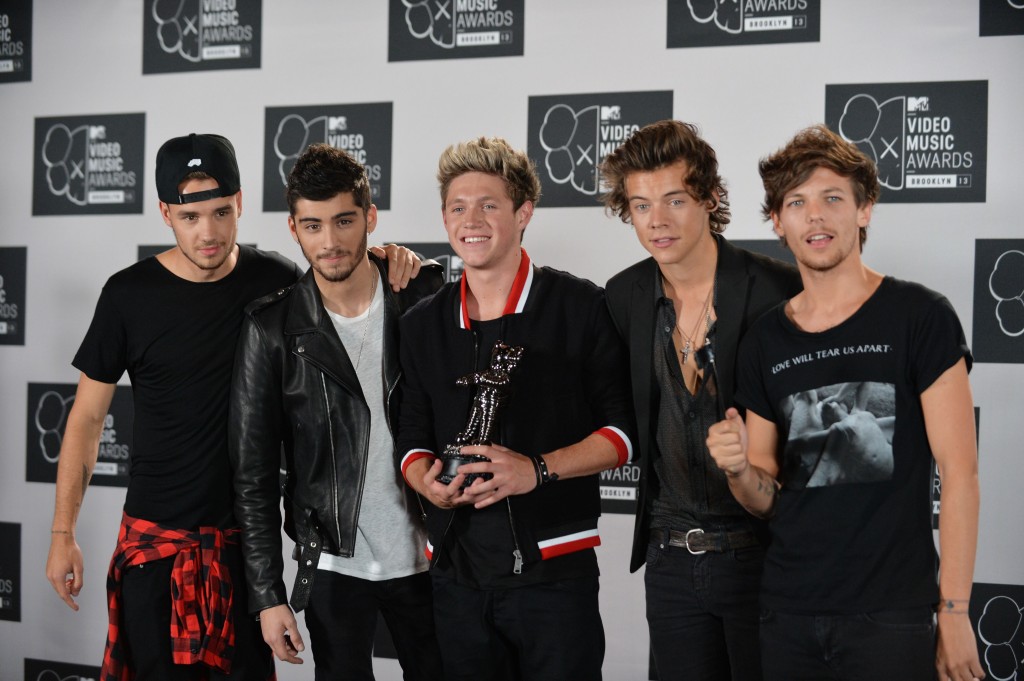 Garotos do One Direction podem gravar nova canção da Inglaterra para a Copa