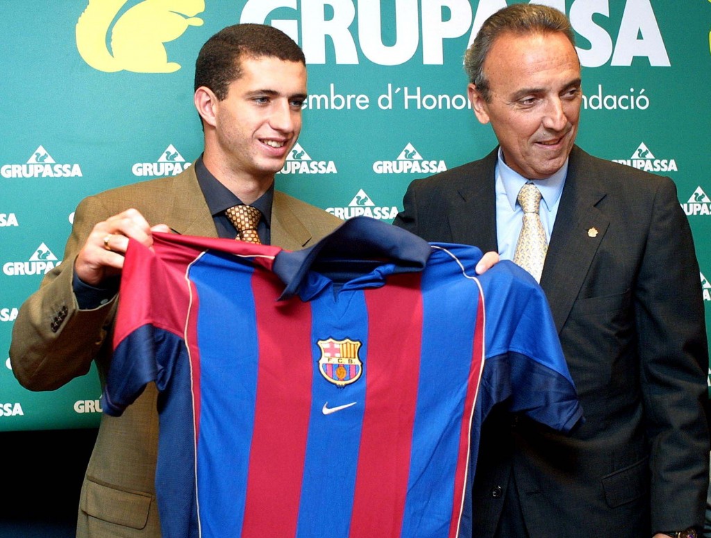 Fábio Rochemback no Barcelona em 2001 (Crédito: AP Photo/Cesar Rangel)
