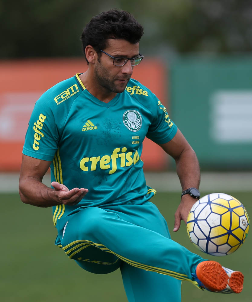 10 motivos para o Palmeiras efetivar Alberto Valentim como técnico