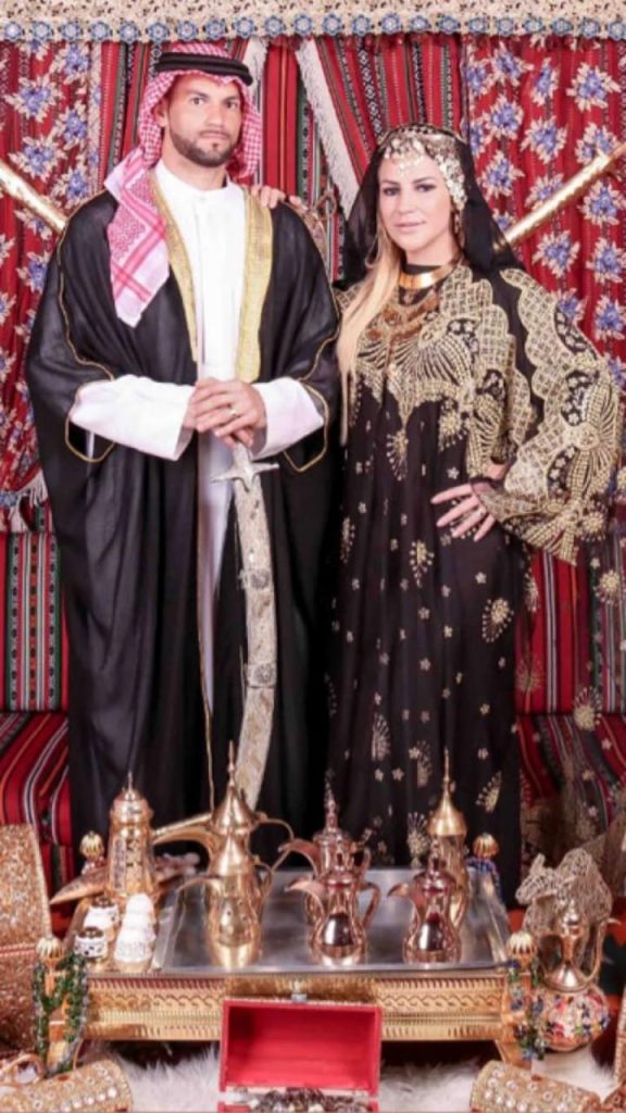 Vestir uma Princesa Árabe em COQUINHOS