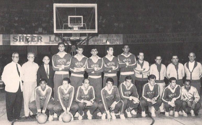 Há 54 anos, basquete brasileiro se tornava bicampeão mundial - Gazeta  Esportiva