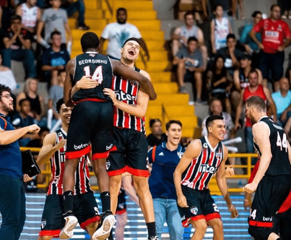 Georginho é eleito o melhor jogador do NBB - SPFC