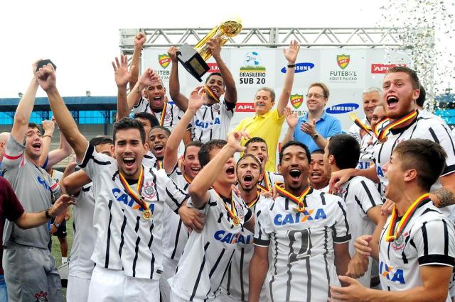 Corinthians bate Atlético-PR e é campeão do Brasileiro Sub-20 