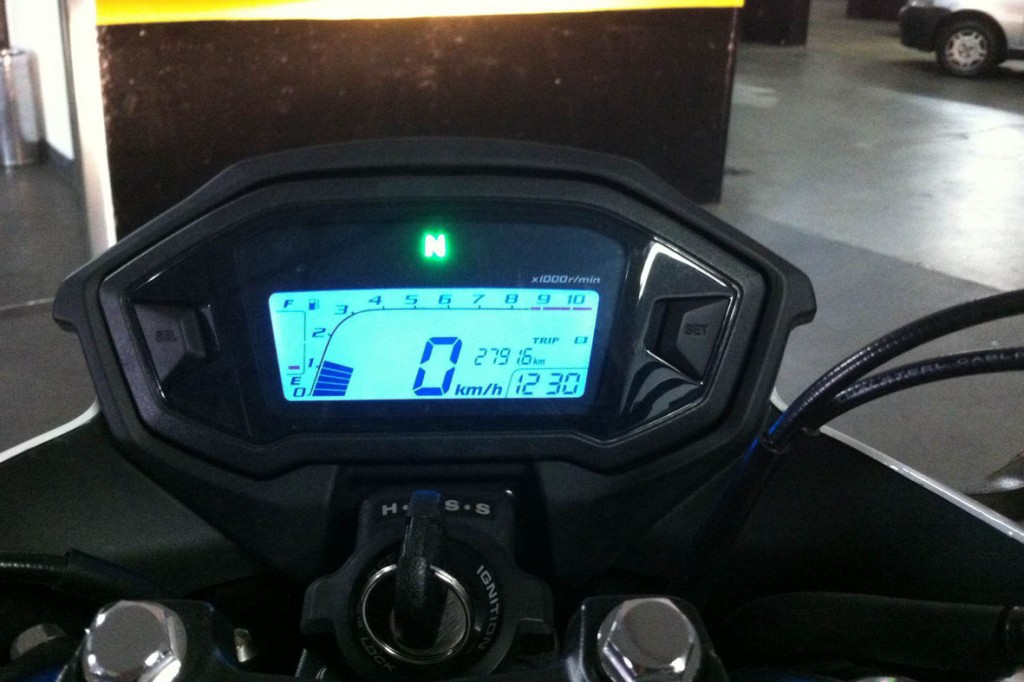 CB500F_PAINEL