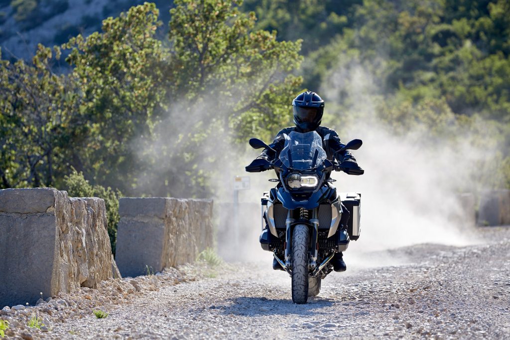 Quanto custa alugar uma moto para viajar? Confira dicas