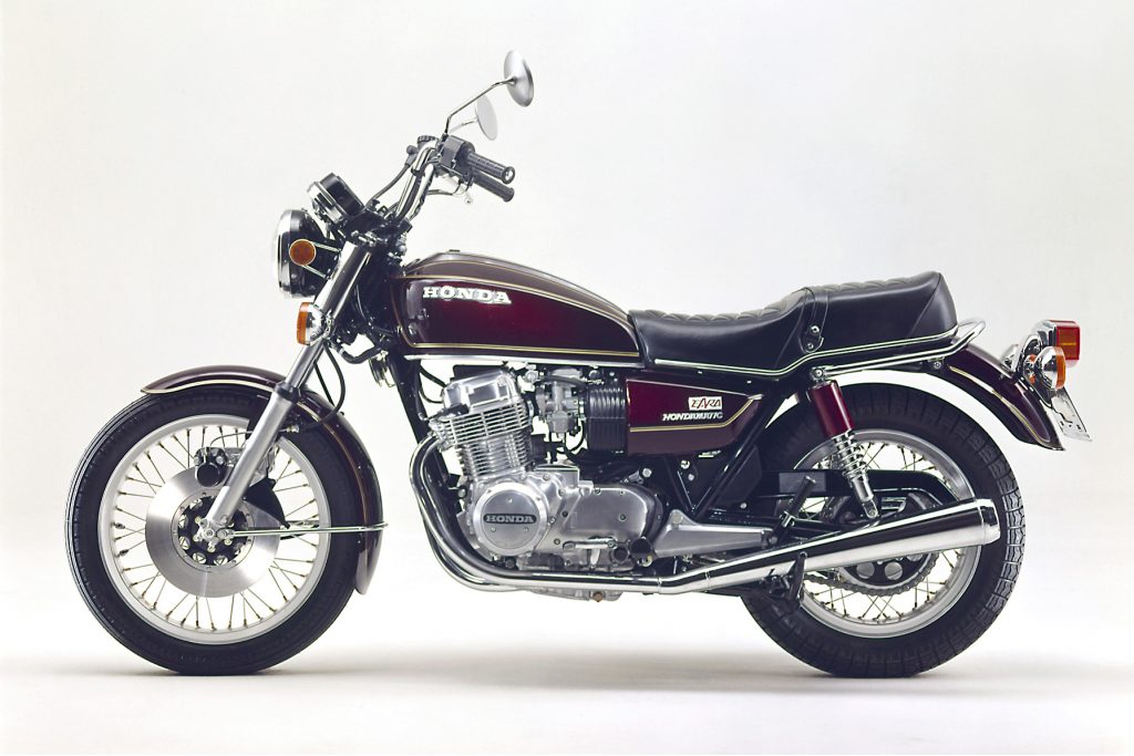 Veja 15 motos que marcam história de 50 anos das Honda de 4 cilindros - UOL  Carros