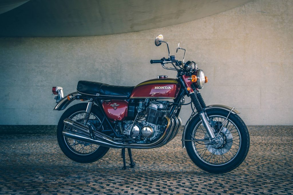 Veja 15 motos que marcam história de 50 anos das Honda de 4