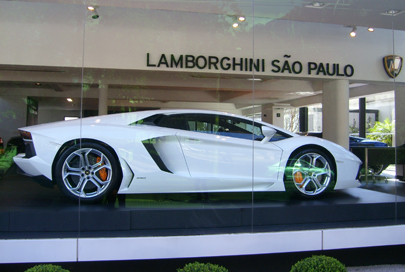 Lamborghini Aventador, para quem quiser ver - UOL Carros