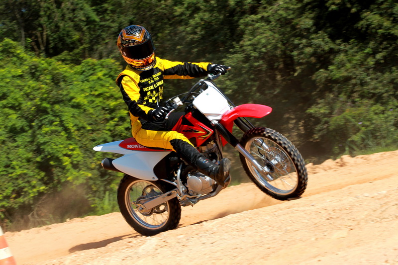 Auto Esporte - Primeiras impressões: Honda CRF 150F