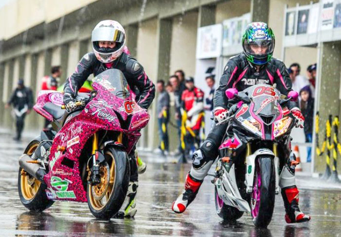 Corrida de moto também é para meninas - Motonline