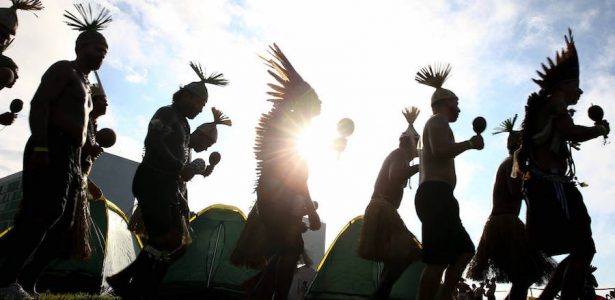 Indígenas vão à Europa denunciar governo e reafirmar crise no meio ambiente