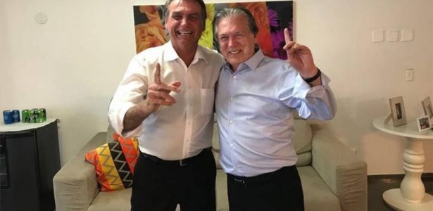 Bolsonaro pode deixar a fazenda, difícil é levar o rebanho, dizem advogados