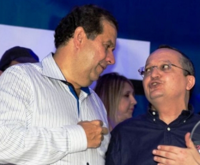 Lupi e Taques: ele evitou a desfiliação do governador. Foto extraída do olhardireto.com.br