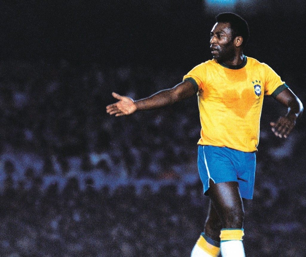 Pelé, na clássica foto em que o suor toma a forma de um coração (foto: Luiz Paulo Machado)