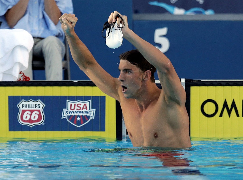 Michael Phelps em San Antonio: comemoração como há muito não se via (foto: AP)