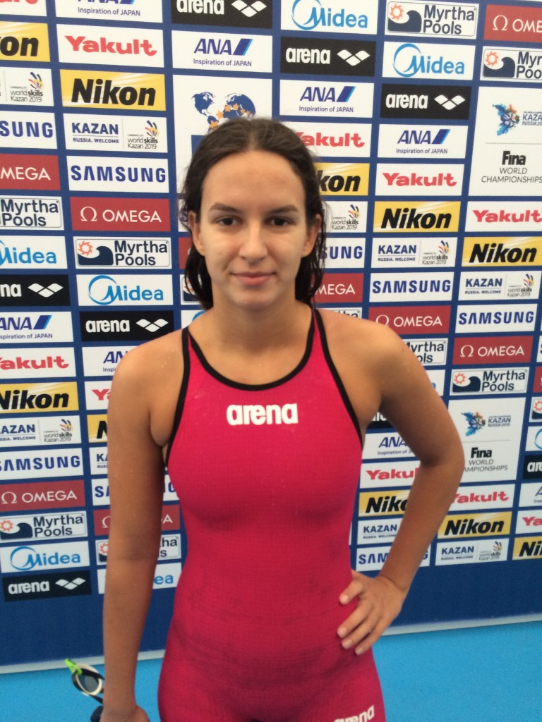 Aos 20 anos, Rita Zeqiri passou por piscina de 17m, viagem de 5h à Albânia, piscina nos fundos de casa até o Mundial de Kazan - Foto: Mayra Siqueira