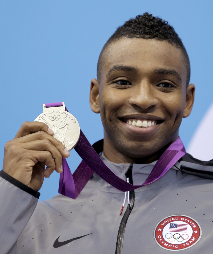 Cullen Jones é o atual vice-campeão olímpico dos 50m livre – Foto: Michael Sohn/AP Photo
