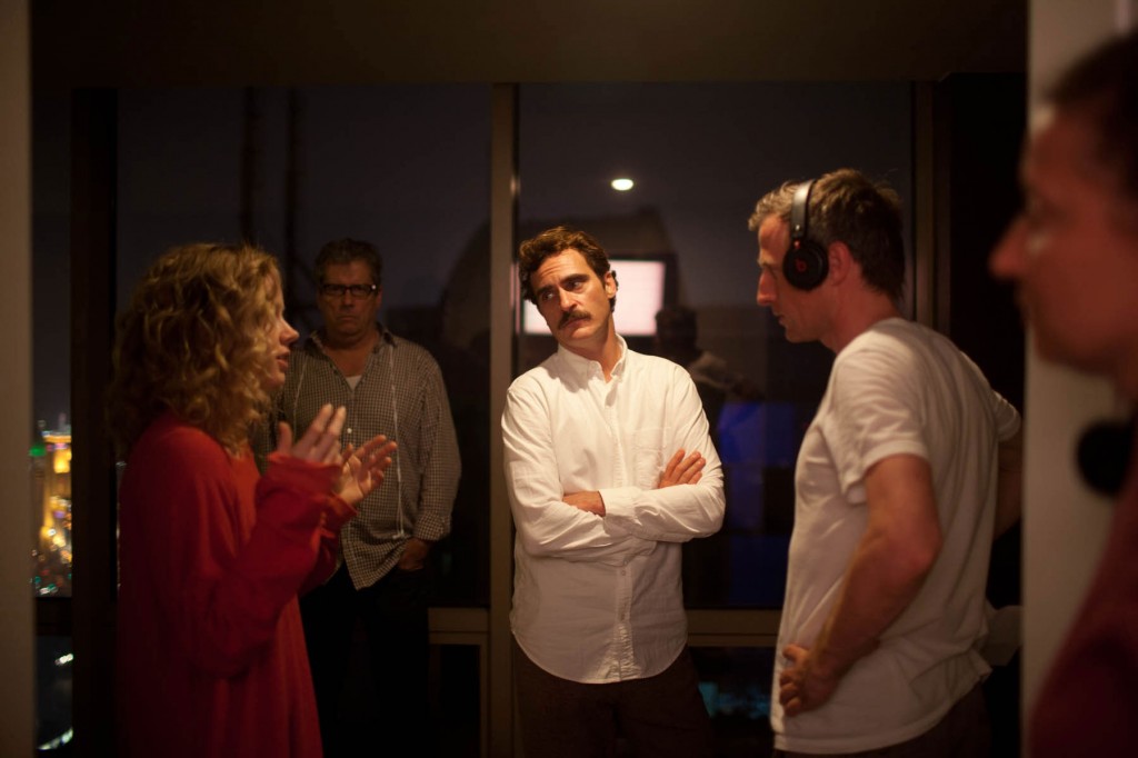 Spike Jonze dirige Joaquin Phoenix e Amy Adams