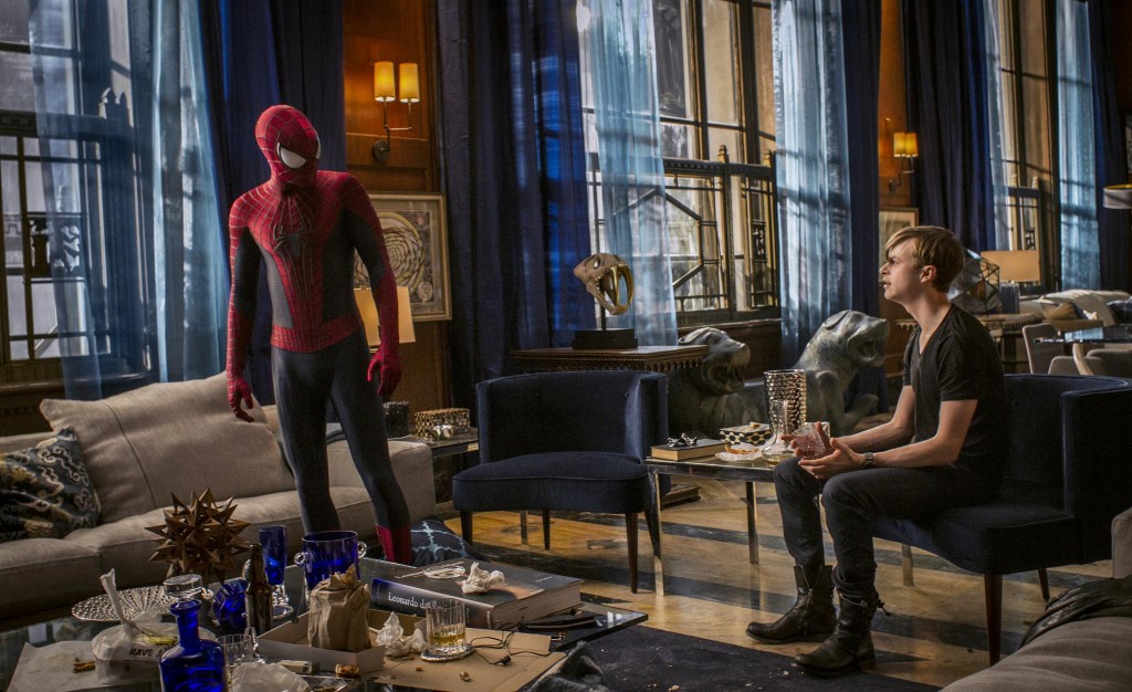still-of-andrew-garfield-and-dane-dehaan-in-the-amazing-spider-man-2-(2014)-large-picture
