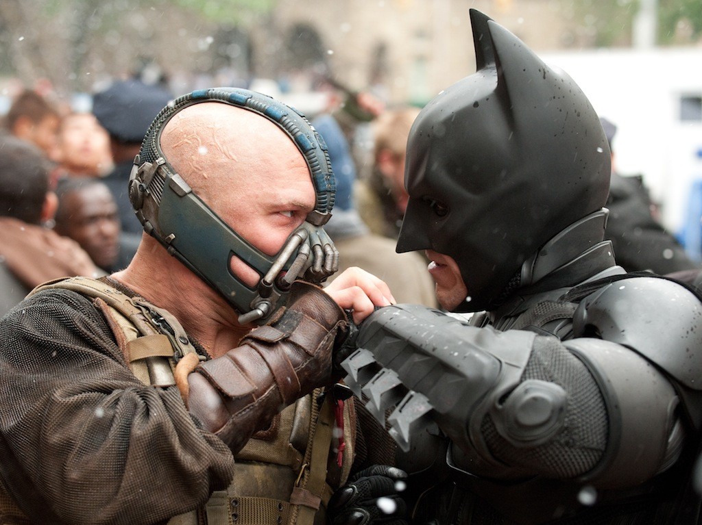 (L-r) TOM HARDY as Bane and CHRISTIAN BALE as Batman in Warner Bros. Pictures' and Legendary Pictures' action thriller "THE DARK KNIGHT RISES," a Warner Bros. Pictures release. TM and © DC Comics