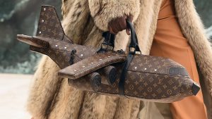 Louis Vuitton lança bolsa em formato de avião por US$ 39 mil - Blog Amaury  Jr. - BOL